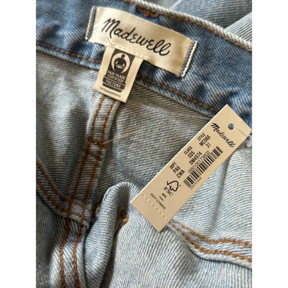 NWT Madewell Curvy Relaxed Denim Shorts in Cedarcroft Wash Size 31 - Picture 2 of 6